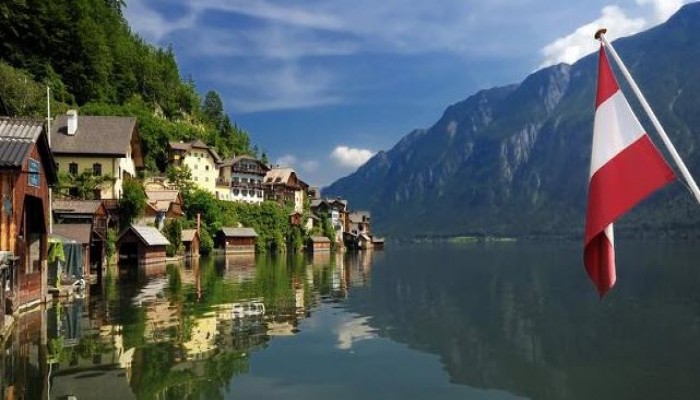 نمساوي مسلم: يتوجب تعاون الحكومة مع المجتمع الإسلامي لمواجهة التطرف