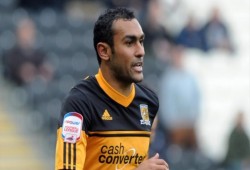 تقارير: إيفرتون يفاضل بين التعاقد مع المحمدي أو سانيا