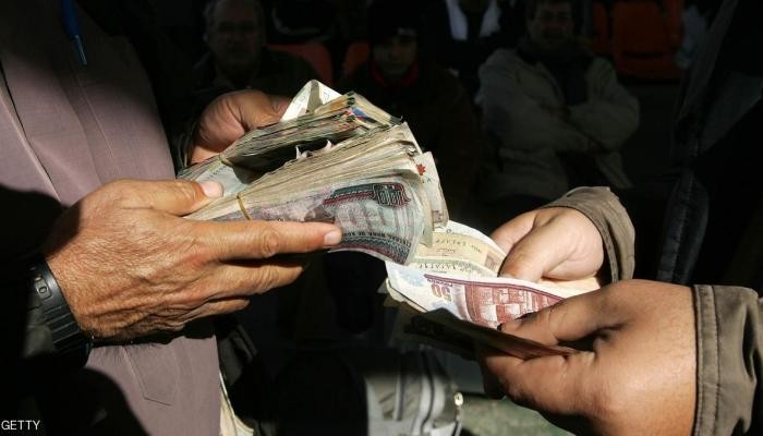 توفيق: اقتصادنا الأسوأ بين دول العالم الثالث.. وخبراء يتوقعون الأسوء