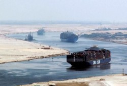 خسائرها لا تنتهي : تفريعة قناة السويس تدمر الثروة السمكية والسياحة في جنوب البحر المتوسط