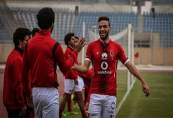 تشكيل الاهلى لمواجهة المقاولون : صالح جمعة وميدو جابر اساسيا وبركات على مقاعد البدلاء