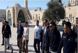 النائب السابق لرئيس الكنيست الإسرائيلي يقتحم الأقصى