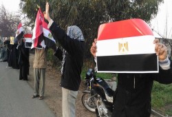 سلسلة بشرية لشباب ضد الانقلاب بأجا ضد حكم العسكر