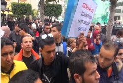 إحتجاجات واسعة في تونس رفضاً لزيارة السيسي : "لا تنقل العدوى لبلادنا"