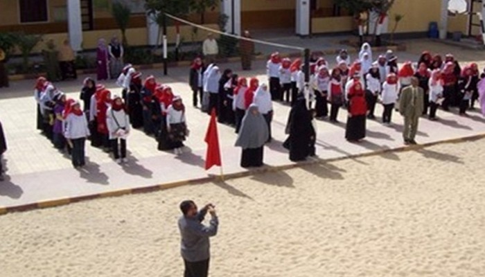 معلمة قبطية تتسبب في "فتنة طائفية" بالمنيا