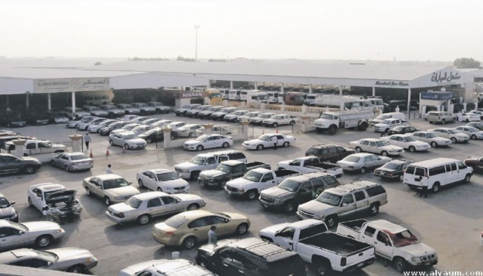 بائعو سيارات : البنوك تصرف الدولار بسعر 19 جنيه