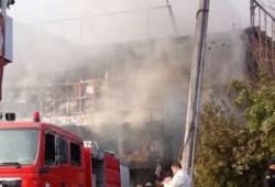 حريق هائل بمصنع بلاستيك في شبرا