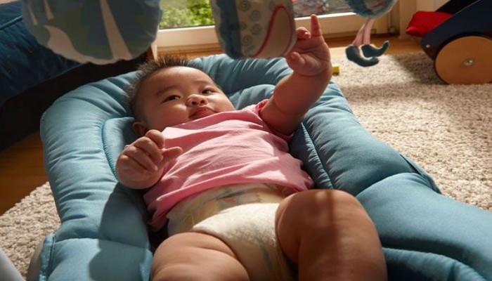 3 حلول للتخلص من تسريبات الحفاضات للأبد