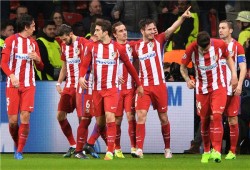 أتلتيكو مدريد يضع قدماً في ربع النهائي بفوز عريض على ليفركوزن (فيديو)