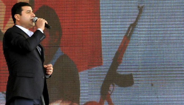 تركيا : الجنايات تقضي بسجن رئيس حزب الشعوب