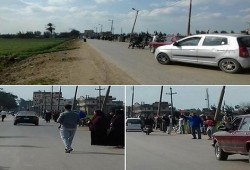 الثوار ينظموا سلسلة بشريه على طريق بيلا بلقاس رفضا للانقلاب