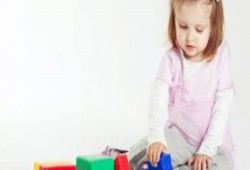 7 تصرفات قد تدمر علاقتك بطفلك