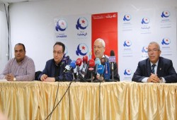النهضة والنداء يدعمان حكومة تونس بعد التعديل