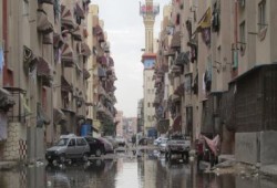 جولة المحافظات : انهيار عقار بالإسكندرية و"الصرف" يحاصر أهالي بورسعيد وحريق بمبرة الزقازيق