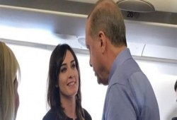 ماذا فعل أردوغان مع أفضل إعلامية تركية بسبب تدخينها؟