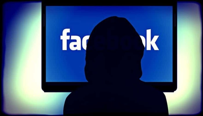 فيس بوك تتوجه إلى الذكاء الاصطناعي للمساعدة في منع الانتحار بين مستخدميها