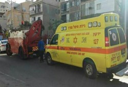 إصابة مستوطن في عملية طعن جنوب الخليل واستشهاد المنفذ