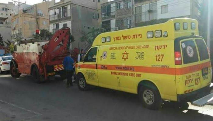 إصابة مستوطن في عملية طعن جنوب الخليل واستشهاد المنفذ