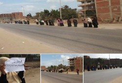 سلسلة بشرية لثوار الزقازيق رفضا للانقلاب
