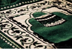 مدرسة ألمانية تمنع "سجادات" الصلاة بدعوى أنها "استفزازية"