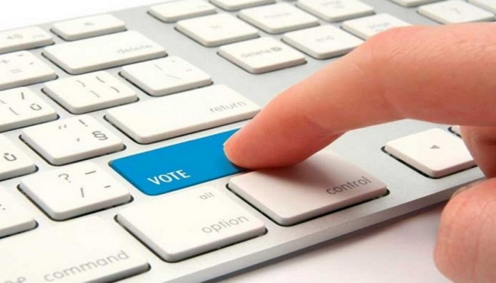 فرنسا تلغي التصويت الإلكتروني في انتخابات الخارج.. لماذا؟