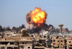 قصف بالبراميل يستهدف أحياء تقطنها عائلات فلسطينية بدرعا