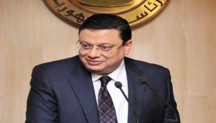 أسرة د. ياسر علي تؤكد العثور عليه في حالة صحية سيئة