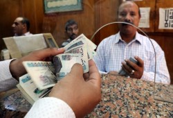 ودائع المصريين بالبنوك المحلية في خطر.. وهذه هي الأسباب