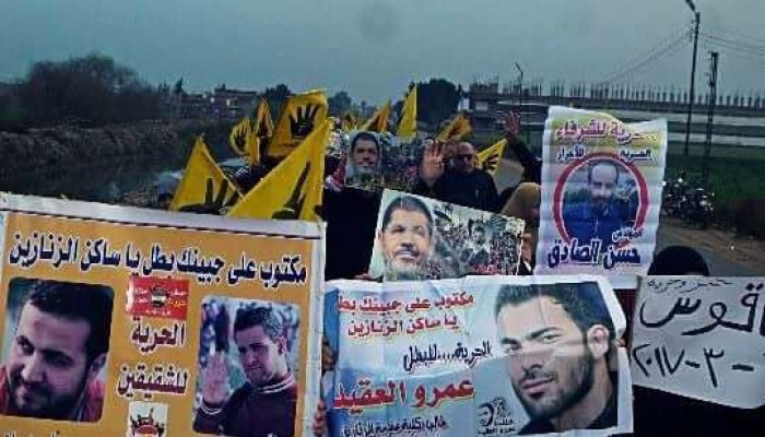 ثوار الشرقية يدشنون مظاهرات "خبز وحرية"