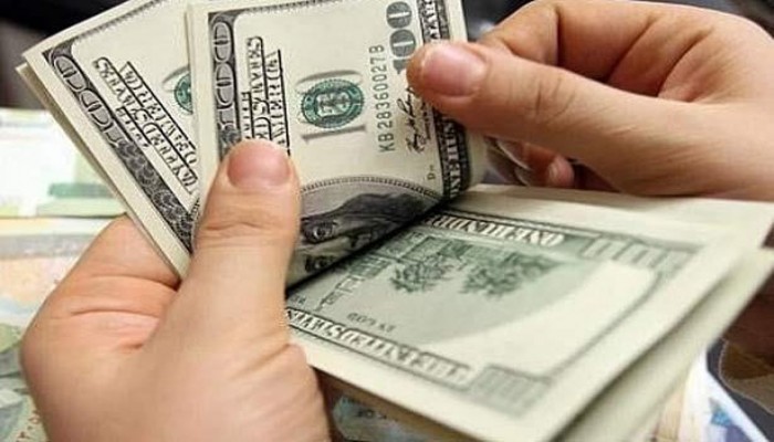 سعر الدولار يرتفع عالمياً لأعلى مستوى منذ 20 يناير الماضي