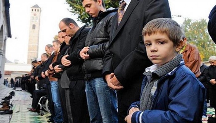 للمرة الأولى: الشرطة النمساوية تستقصي أسباب ازدحام المساجد يوم الجمعة