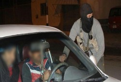 الانهيار الأمني .. داعش يواصل تحدي قوات السيسي وينصب كمائن "تفتيش" في العريش (صور)