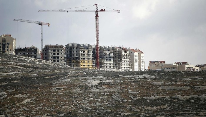 الاحتلال يجرف أراضي بشعفاط لبناء ١٠٠ مغتصبة بالقدس المحتلة