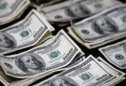 الدولار يسجل 17.95 جنيها كأعلى سعر للبيع