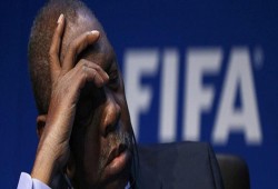 الفيفا يهدد عرش حياتو بمساعدة مصرية