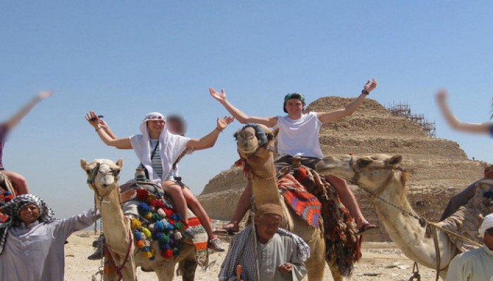 في عهد السيسي: الصهاينة يتدفقون على القاهرة للاحتفال بعيد المساخر