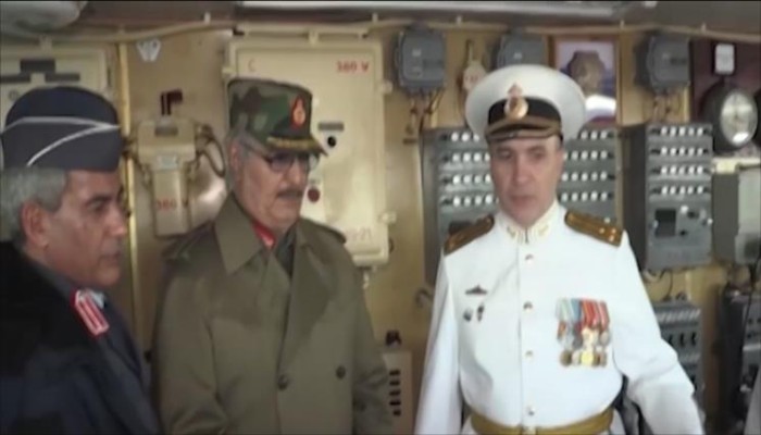 جيش الانقلاب ينفي ومصادر أمنية تؤكد .. روسيا تنشر قوات بمصر قرب الحدود الليبية