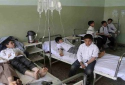 سوهاج.. تسمم 250 بتناول وجبات مدرسية فاسدة