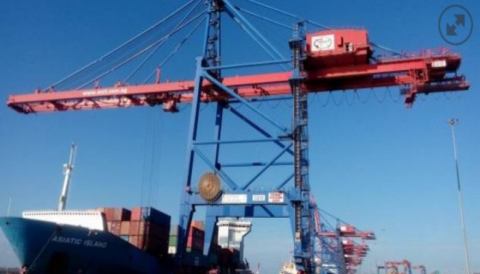 مالية الانقلاب ترفع سعر الدولار الجمركي إلى 17 جنيها اعتبارا من الغد