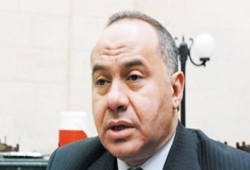 شعبة المستوردين: لا بوادر لنزول سعر الدولار