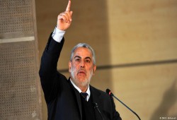 محمد السادس يعفي بن كيران من رئاسة الحكومة المغربية .. والأخير يوجه أعضاء حزبه بعدم التعليق