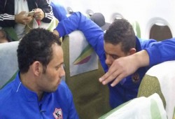 بعثتا الأهلي والزمالك تغادرا القاهرة في طائرة واحدة