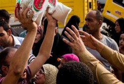 المصريون يغردون سخطا على العسكر في ثلاثة وسوم على تويتر.. ماذا قالوا؟