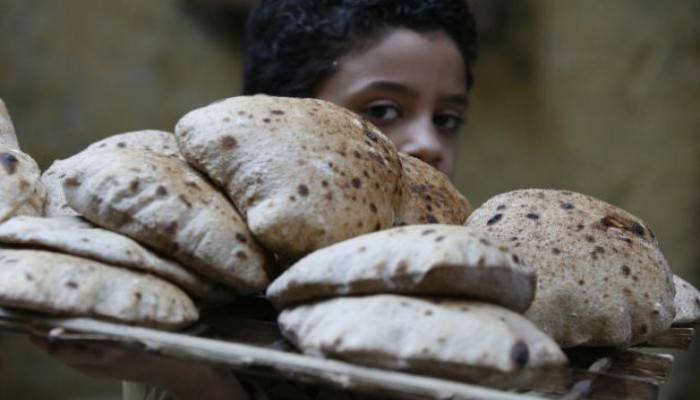 عشم رفعت: الكارت الذهبي فتح الباب لسرقة رغيف العيش