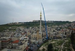 تدشين أطول مئذنة في القدس تزامنًا مع بدء منع الأذان
