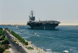 إغلاق موانئ السخنة والسويس والغردقة بسبب سوء الأحوال الجوية