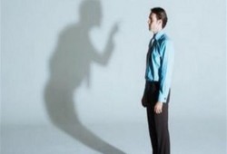 إياكم وجلد الذات