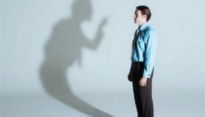 إياكم وجلد الذات