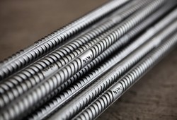 أسعار الحديد تواصل ارتفاعاتها لليوم الثاني .. وزيادة 200 جنيه فى الطن