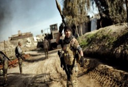 اشتداد المعارك عند أطراف المدينة القديمة في غرب الموصل